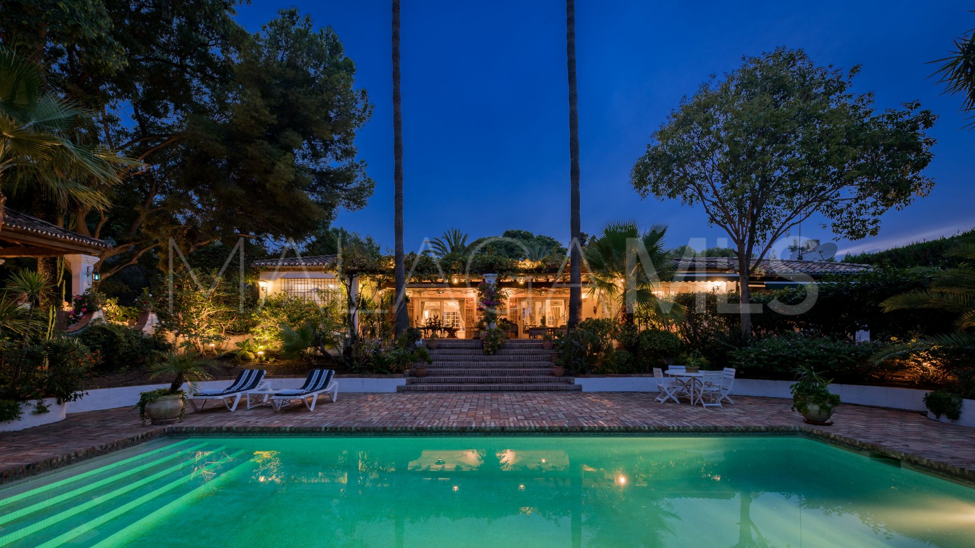 For sale 6 bedrooms villa in Benahavis