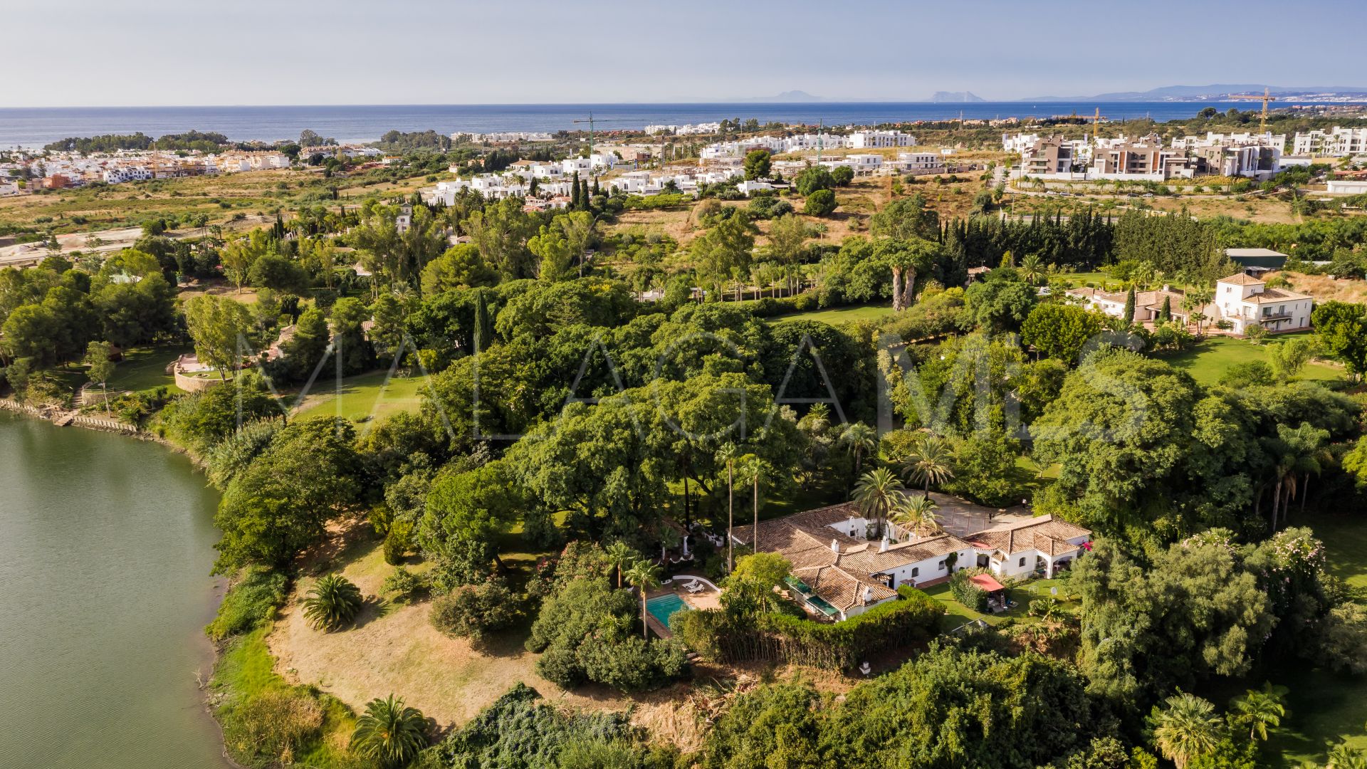 For sale 6 bedrooms villa in Benahavis