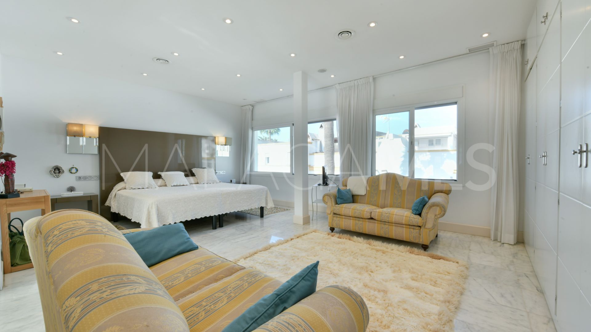 Radhus for sale in Beach Side Golden Mile