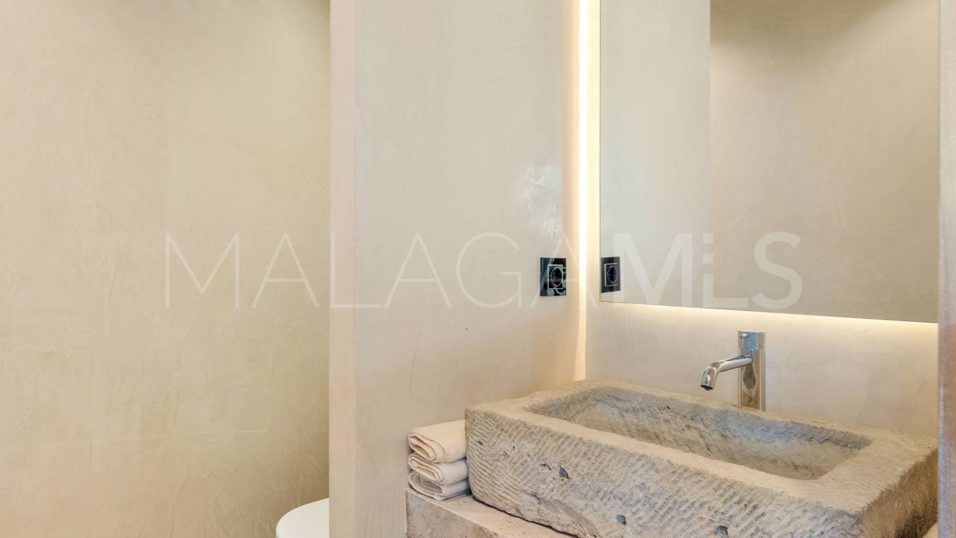 Penthaus for sale in Beach Side Golden Mile