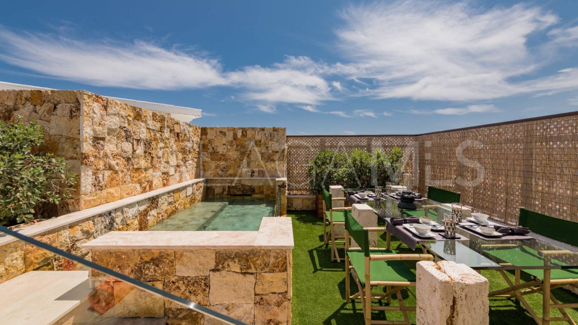 Penthaus for sale in Beach Side Golden Mile