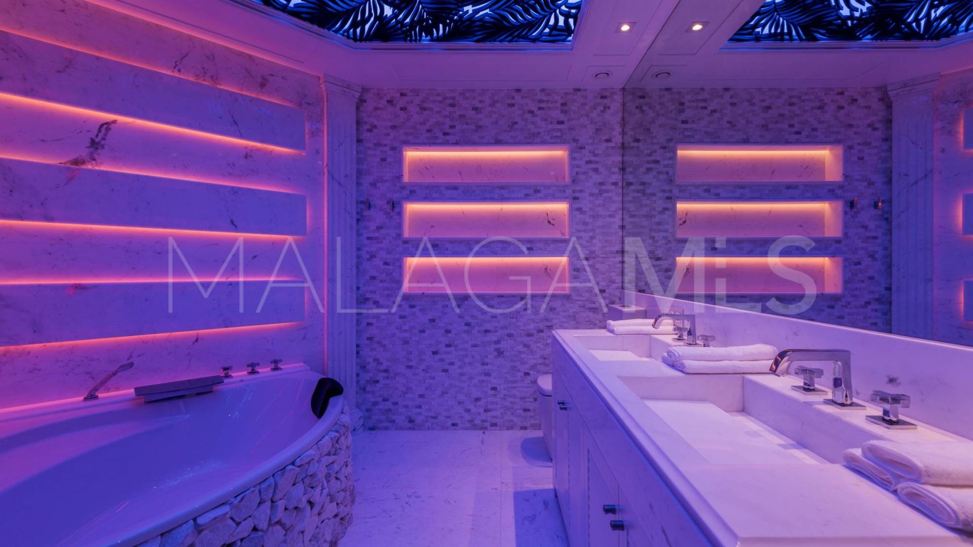 Penthaus for sale in Beach Side Golden Mile