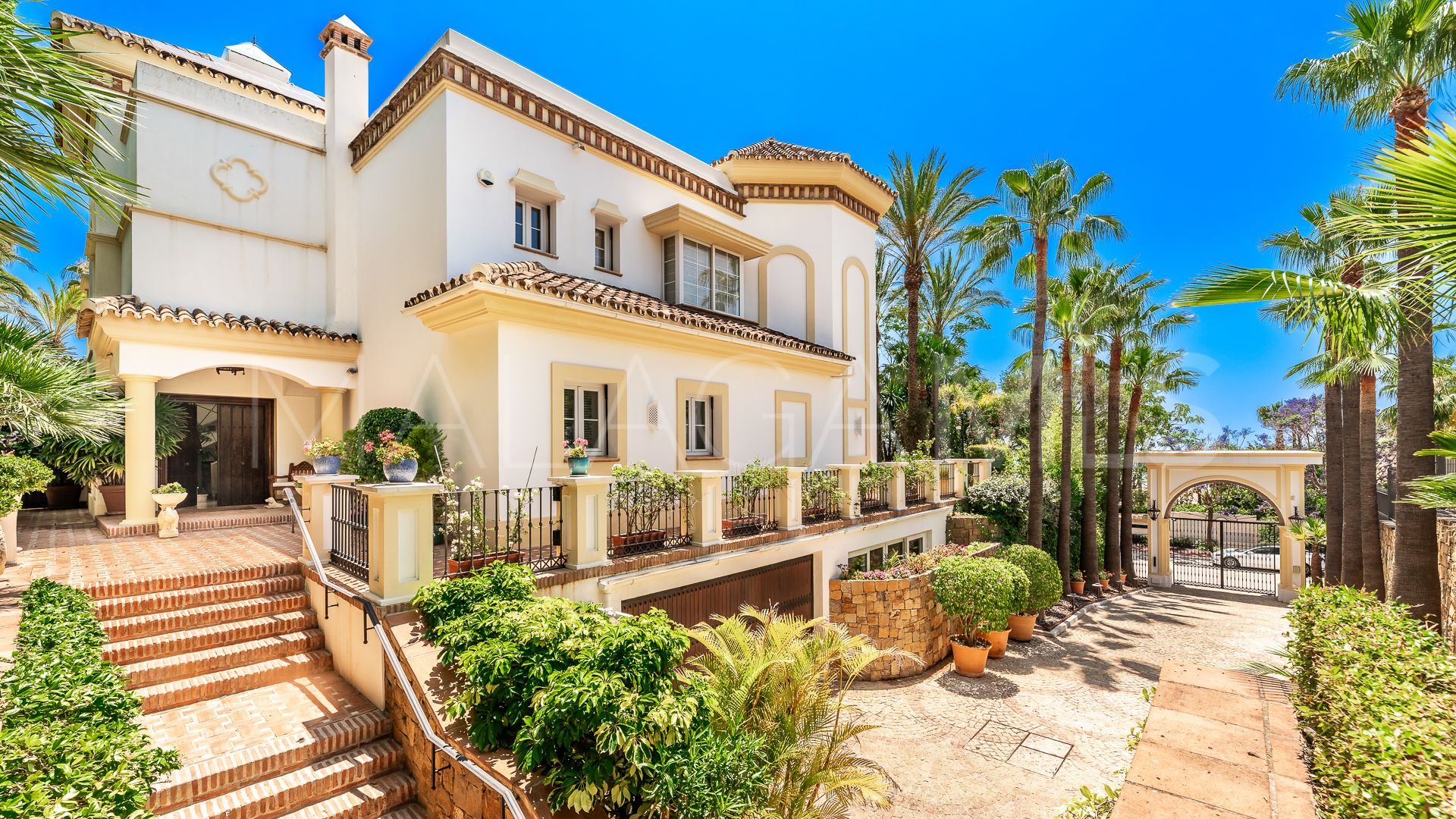 Villa for sale in Sierra Blanca