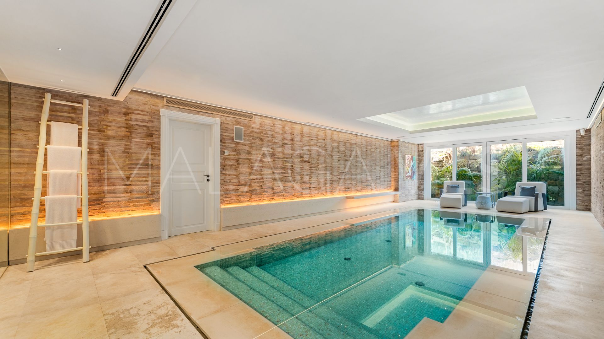 Villa for sale in Sierra Blanca