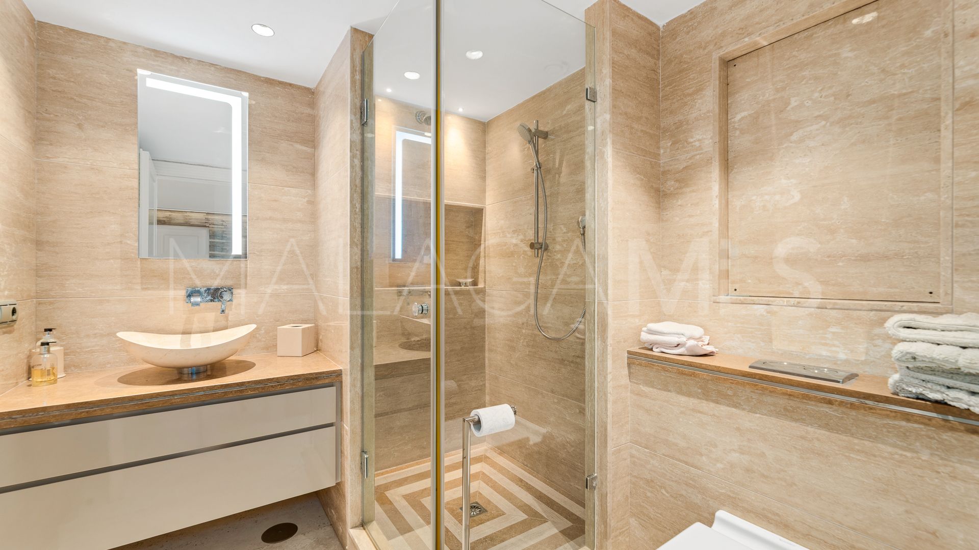 Villa for sale in Sierra Blanca