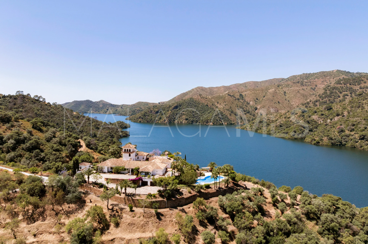 Villa for sale in Istan