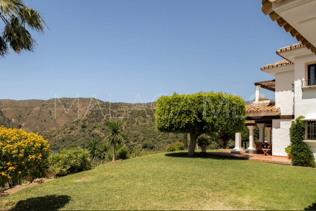 Villa for sale in Istan