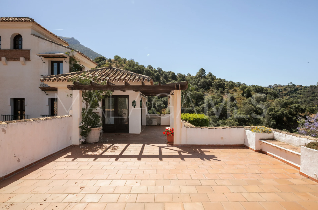Villa for sale in Istan