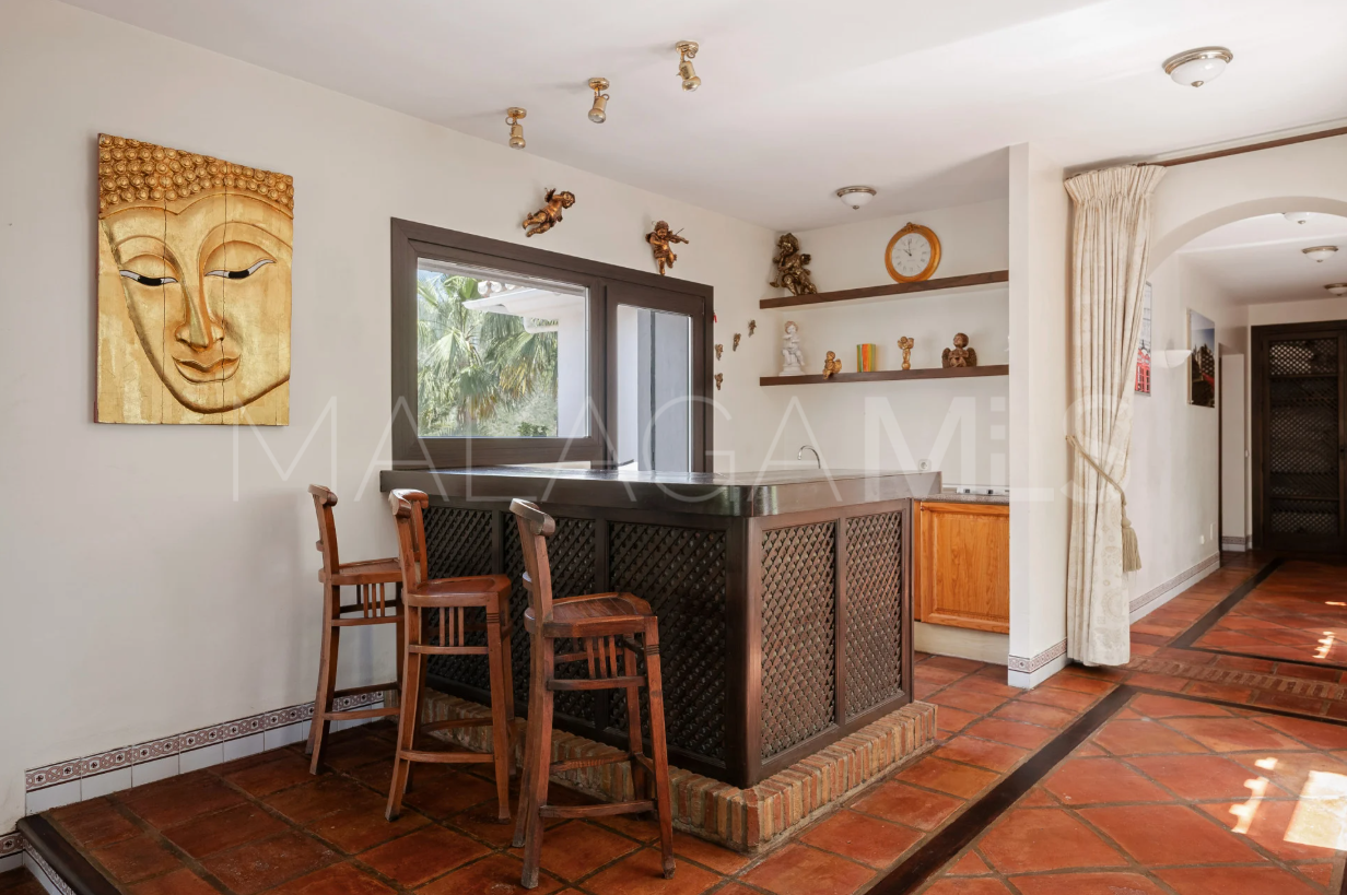 Villa for sale in Istan