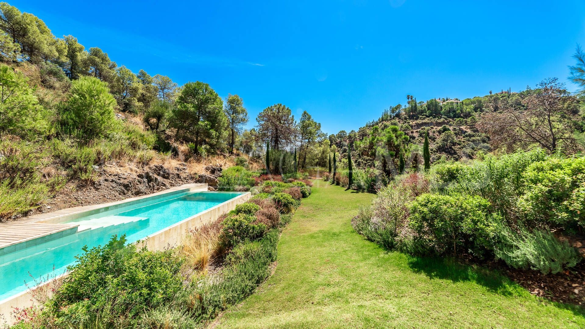 Villa for sale in El Madroñal