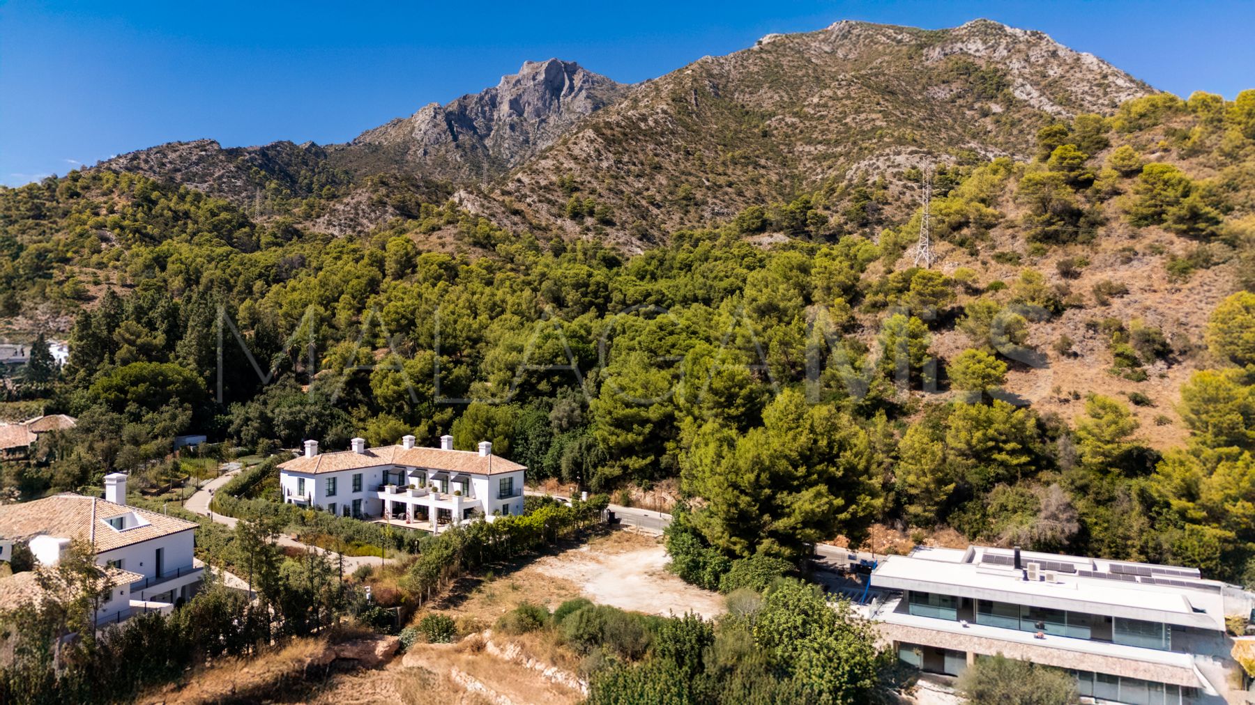 Terrain for sale in Cascada de Camojan