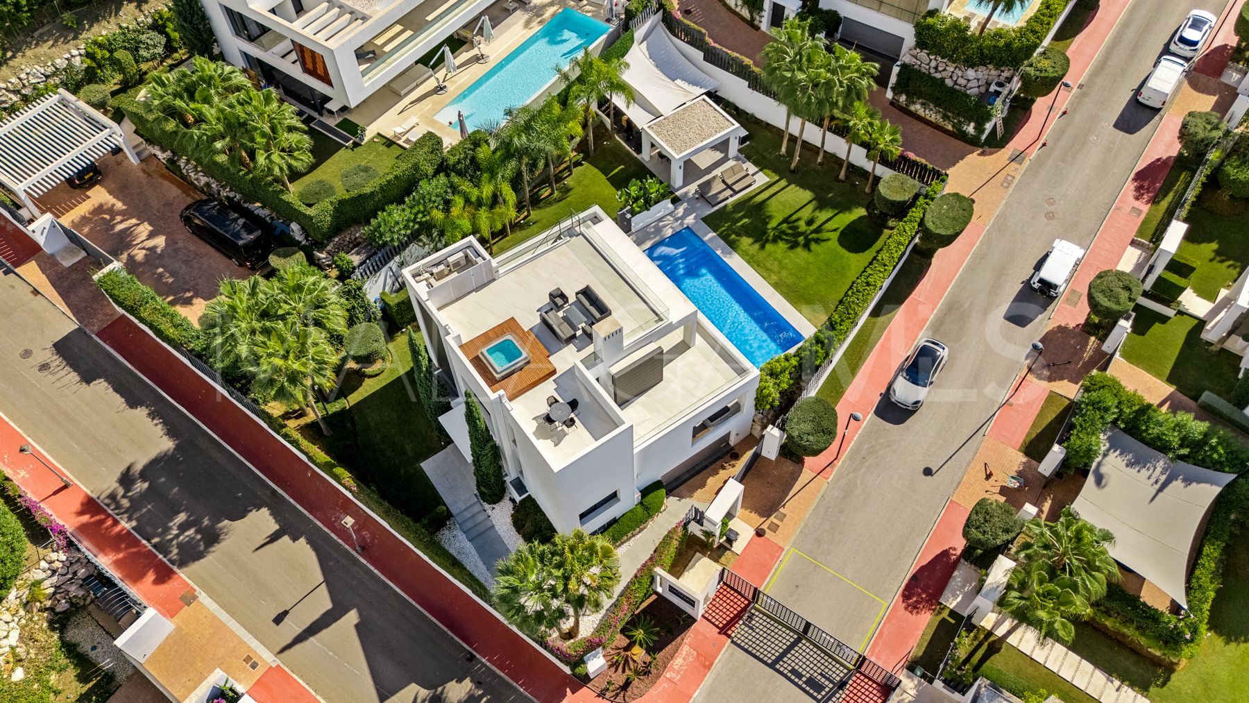 For sale Los Olivos villa with 7 bedrooms