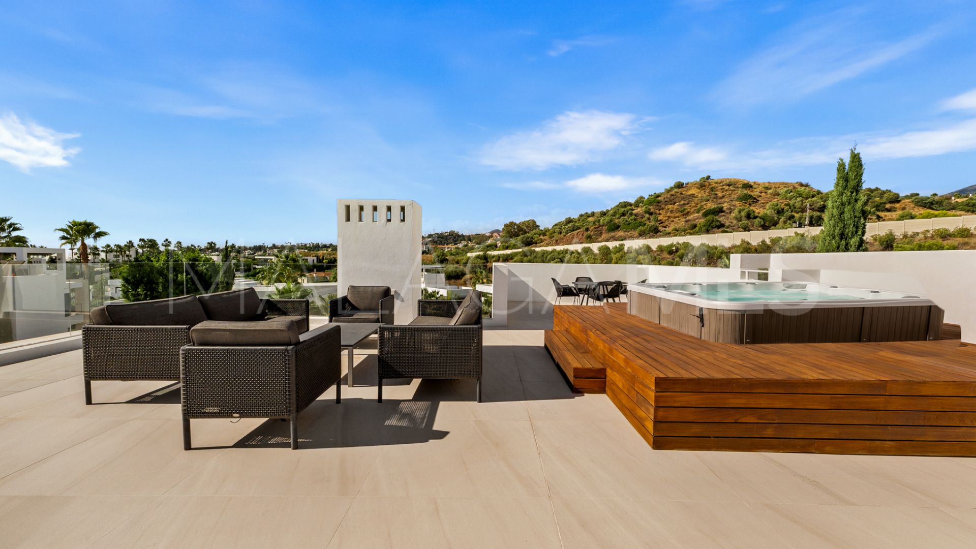 For sale Los Olivos villa with 7 bedrooms