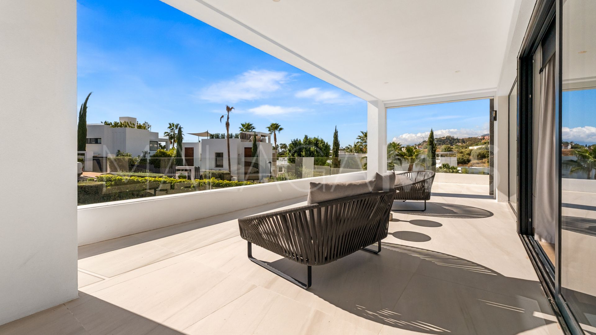 For sale Los Olivos villa with 7 bedrooms