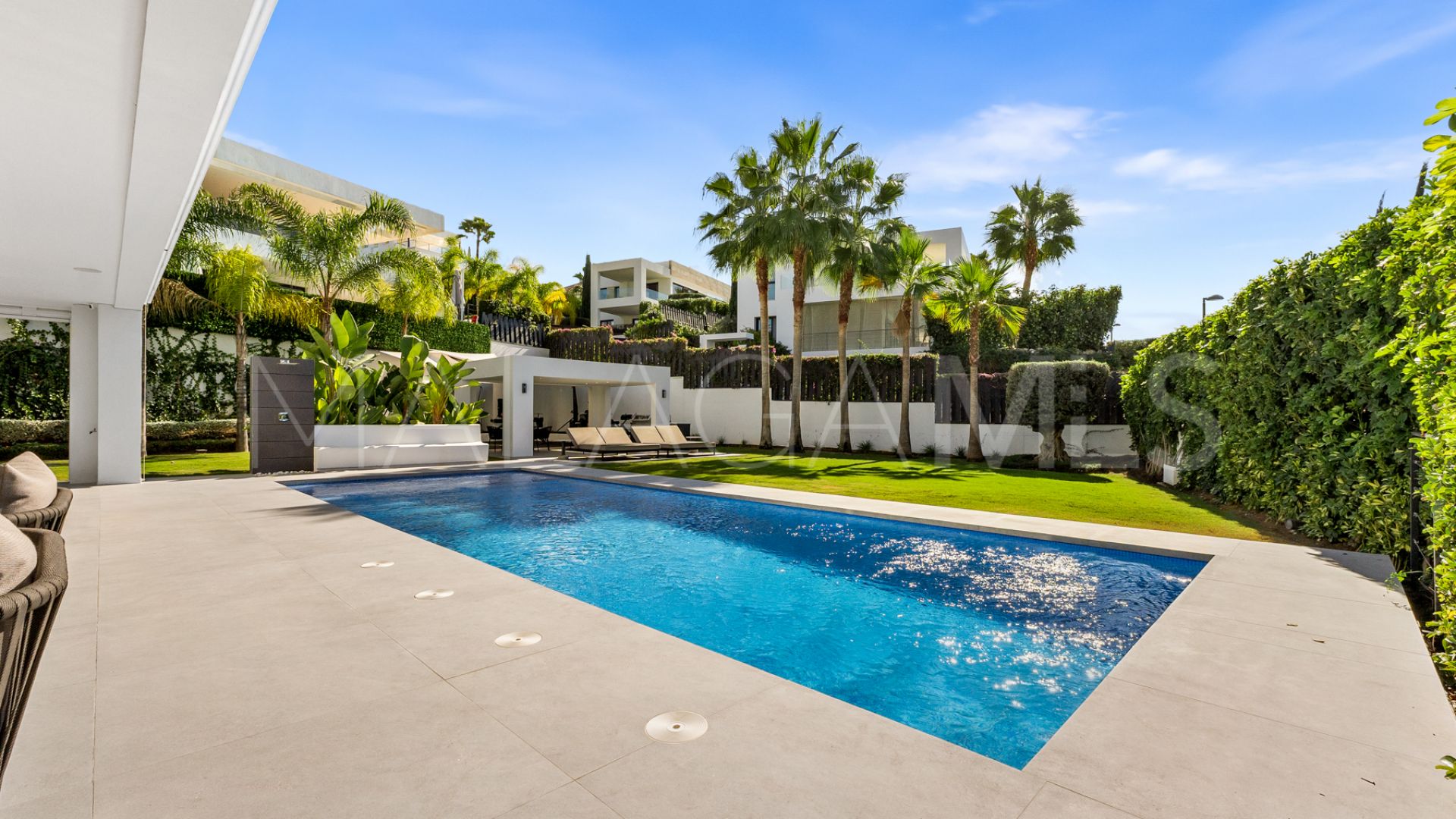 For sale Los Olivos villa with 7 bedrooms