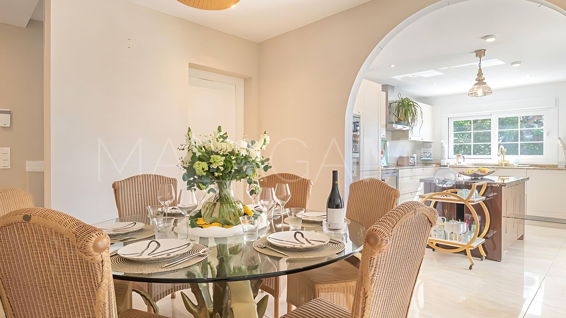 Villa for sale in Paraiso Alto