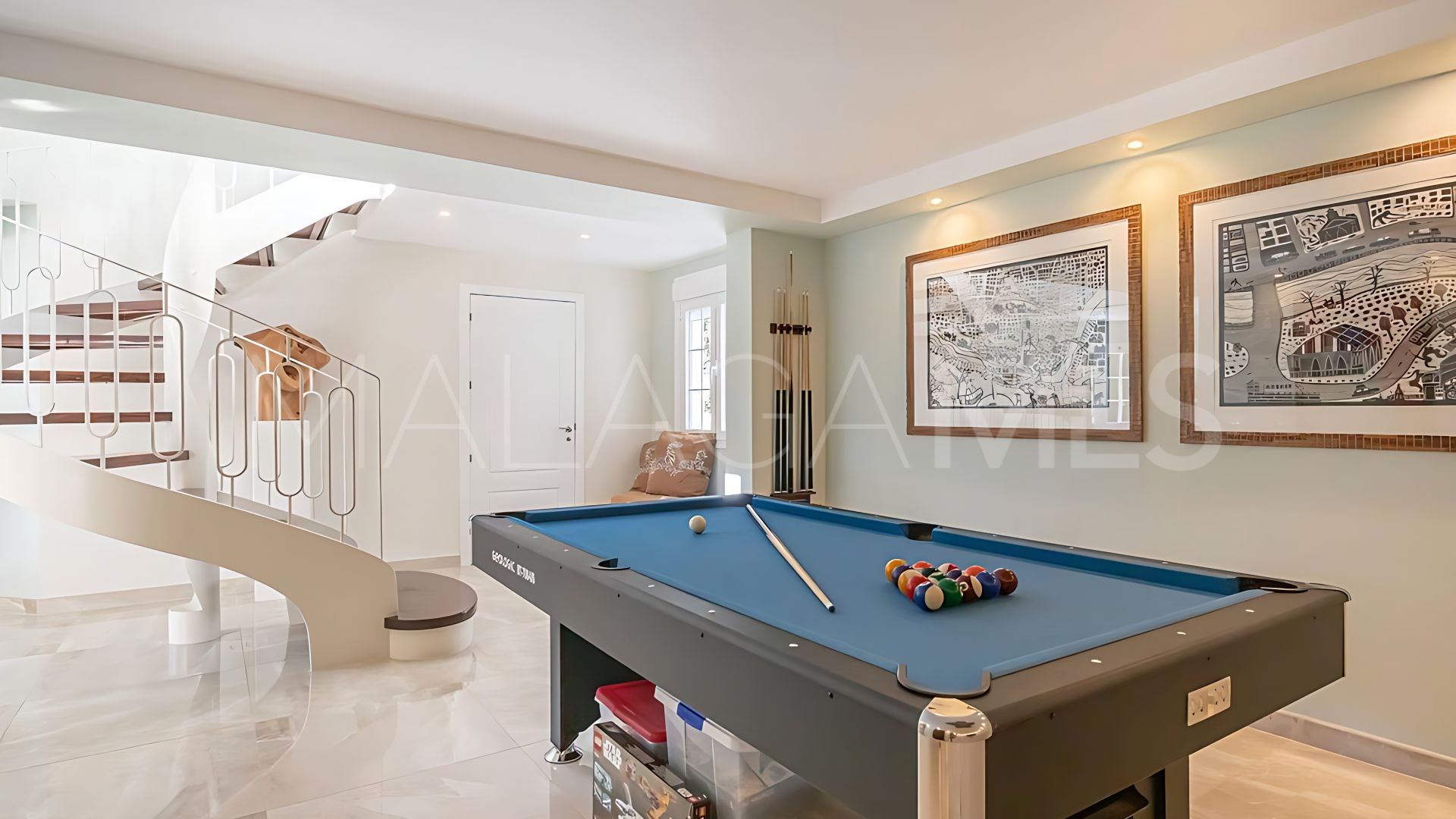 Villa for sale in Paraiso Alto