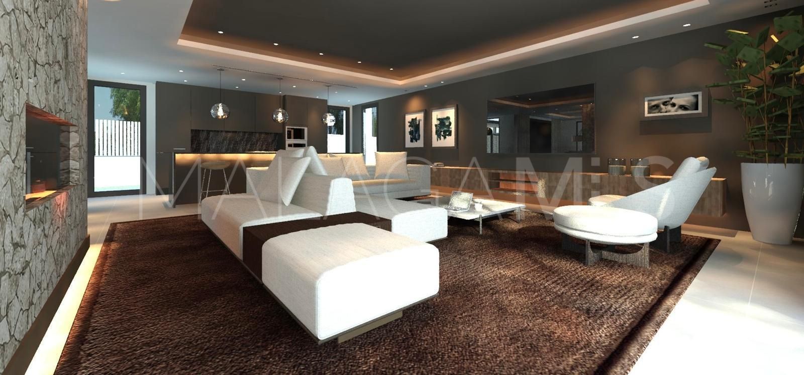 Villa for sale in Guadalmina Baja with 4 bedrooms