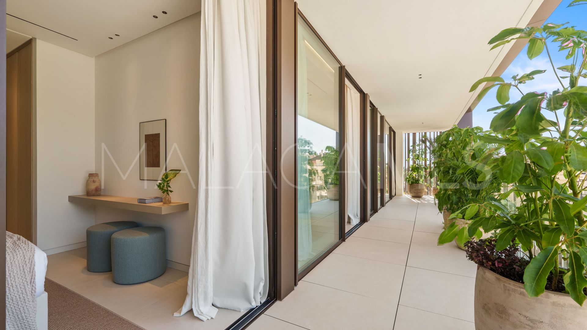 Villa for sale in Las Lomas del Marbella Club