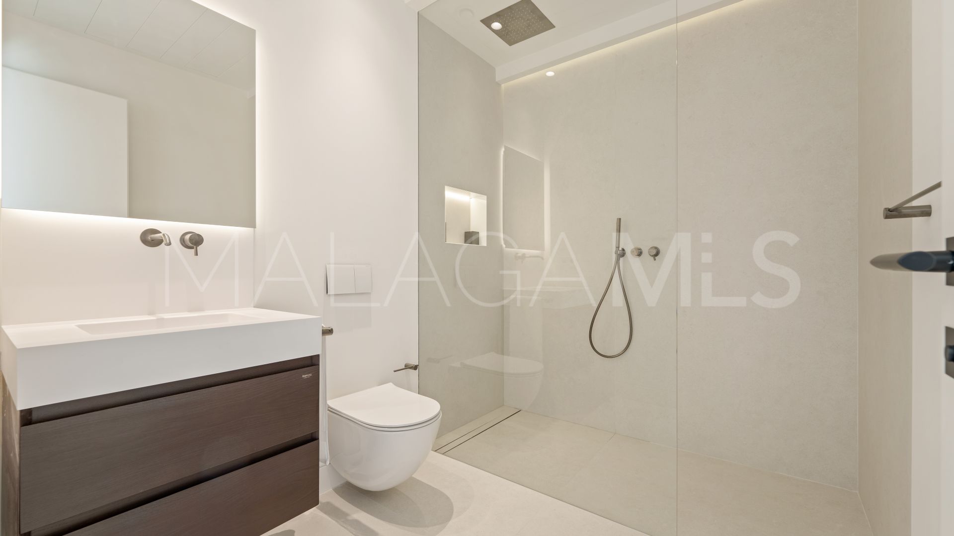 Villa for sale in Lomas de La Quinta