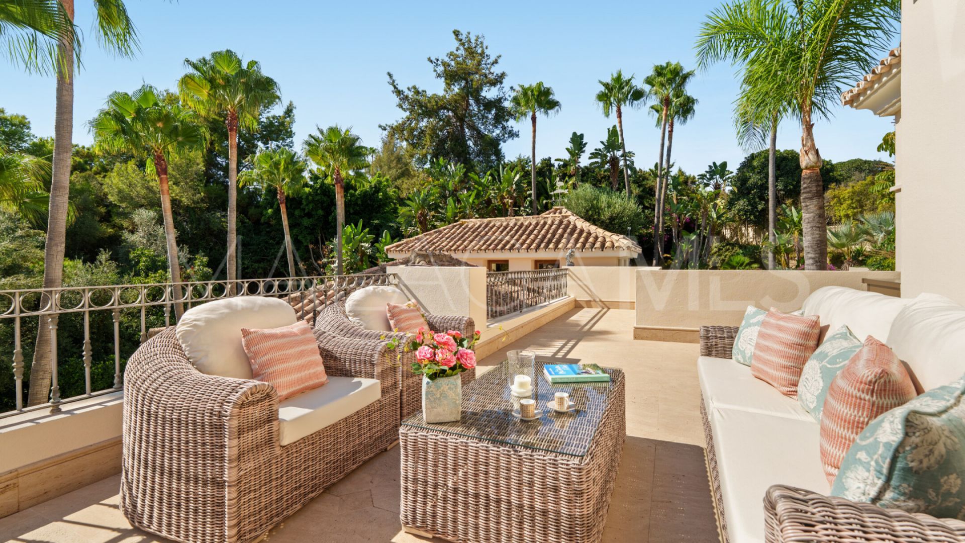 Villa for sale in Las Lomas del Marbella Club
