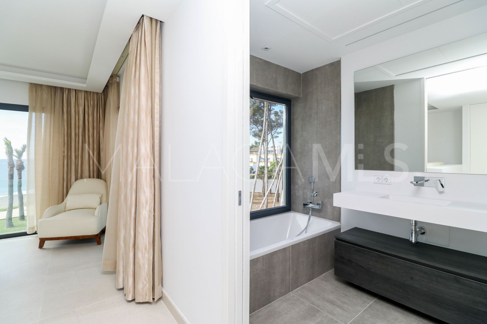 Radhus for sale in Estepona