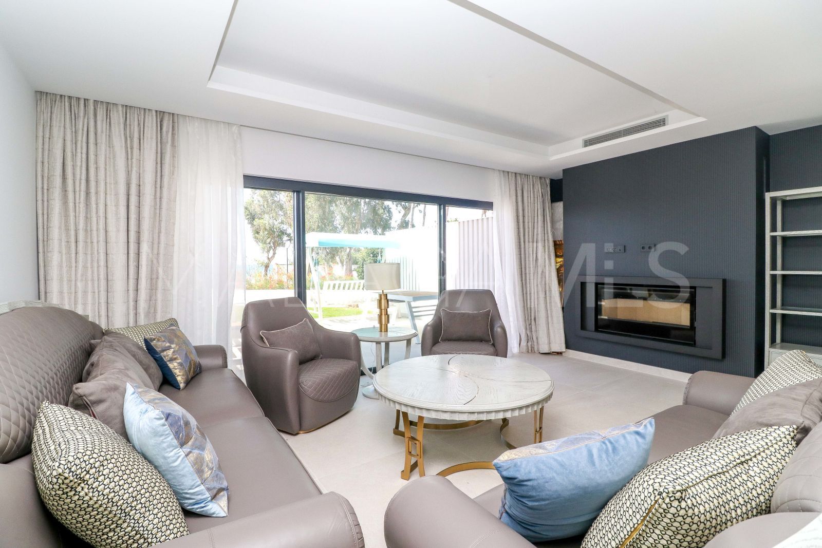 Radhus for sale in Estepona