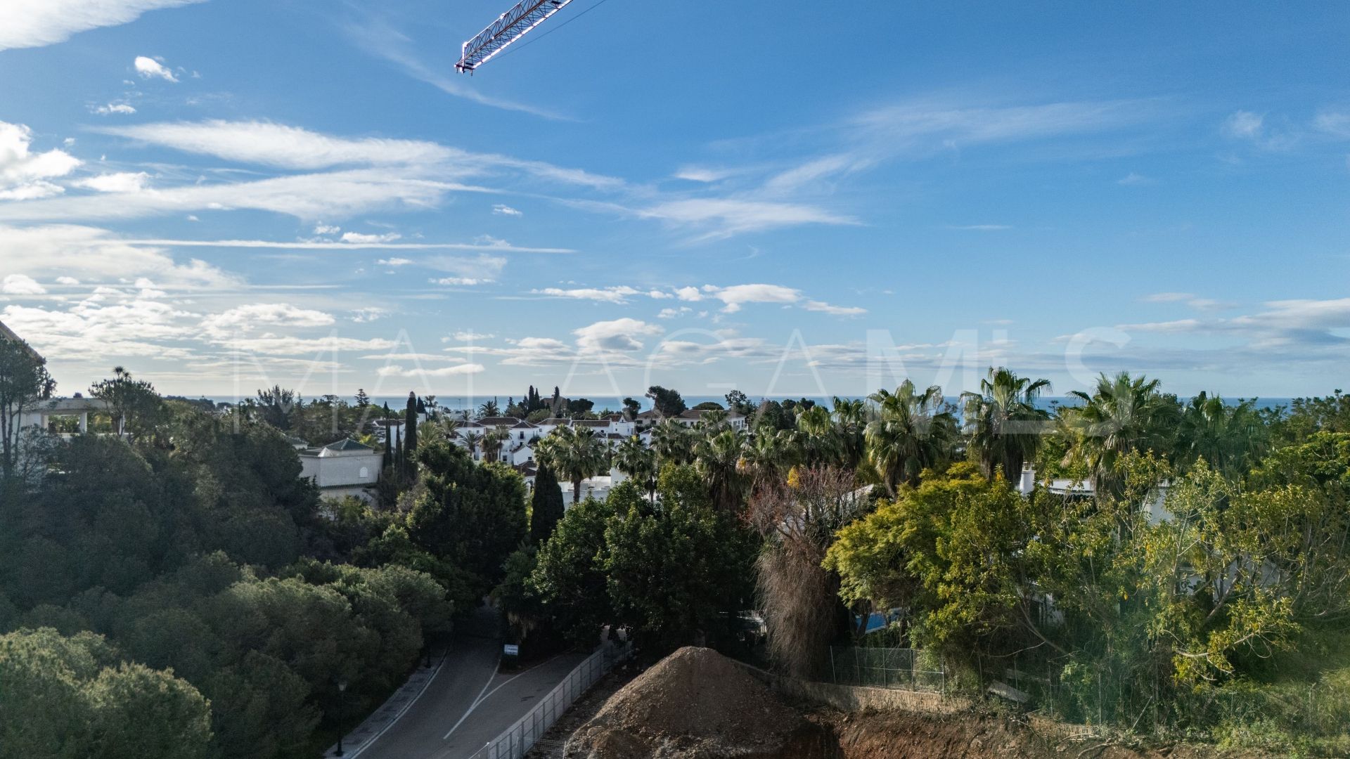 Villa for sale in Lomas del Virrey