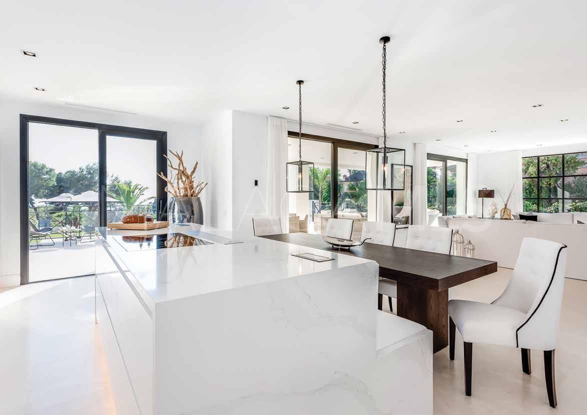 Villa for sale in Sierra Blanca