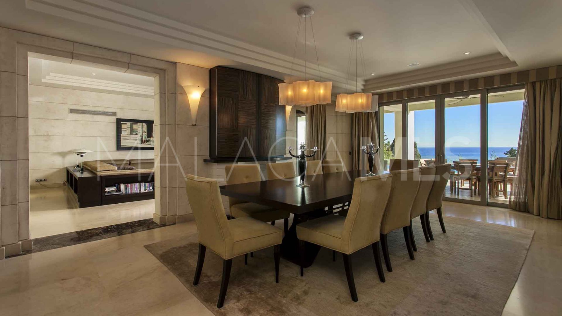 Villa for sale in Golden Mile