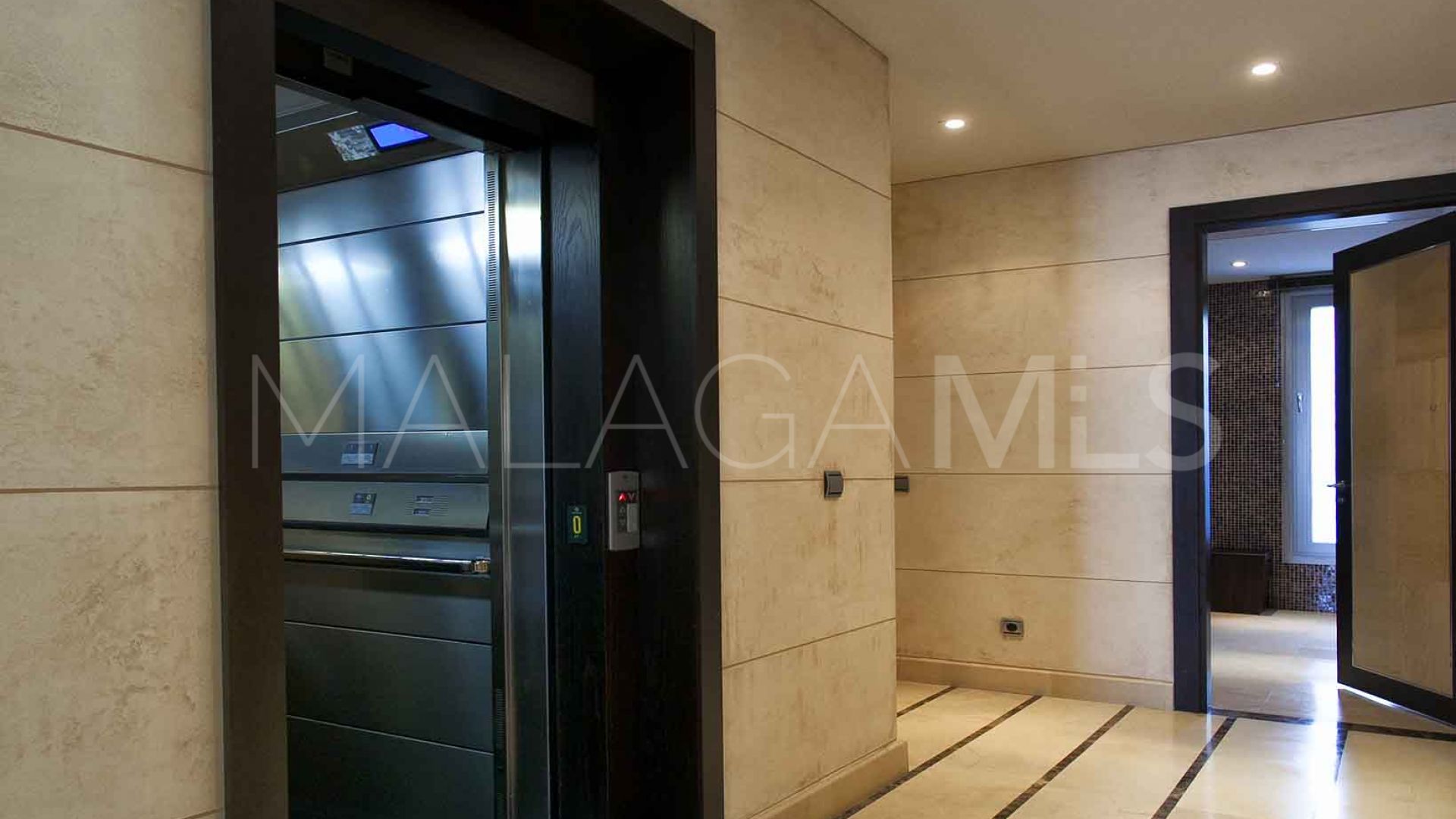 Villa for sale in Golden Mile