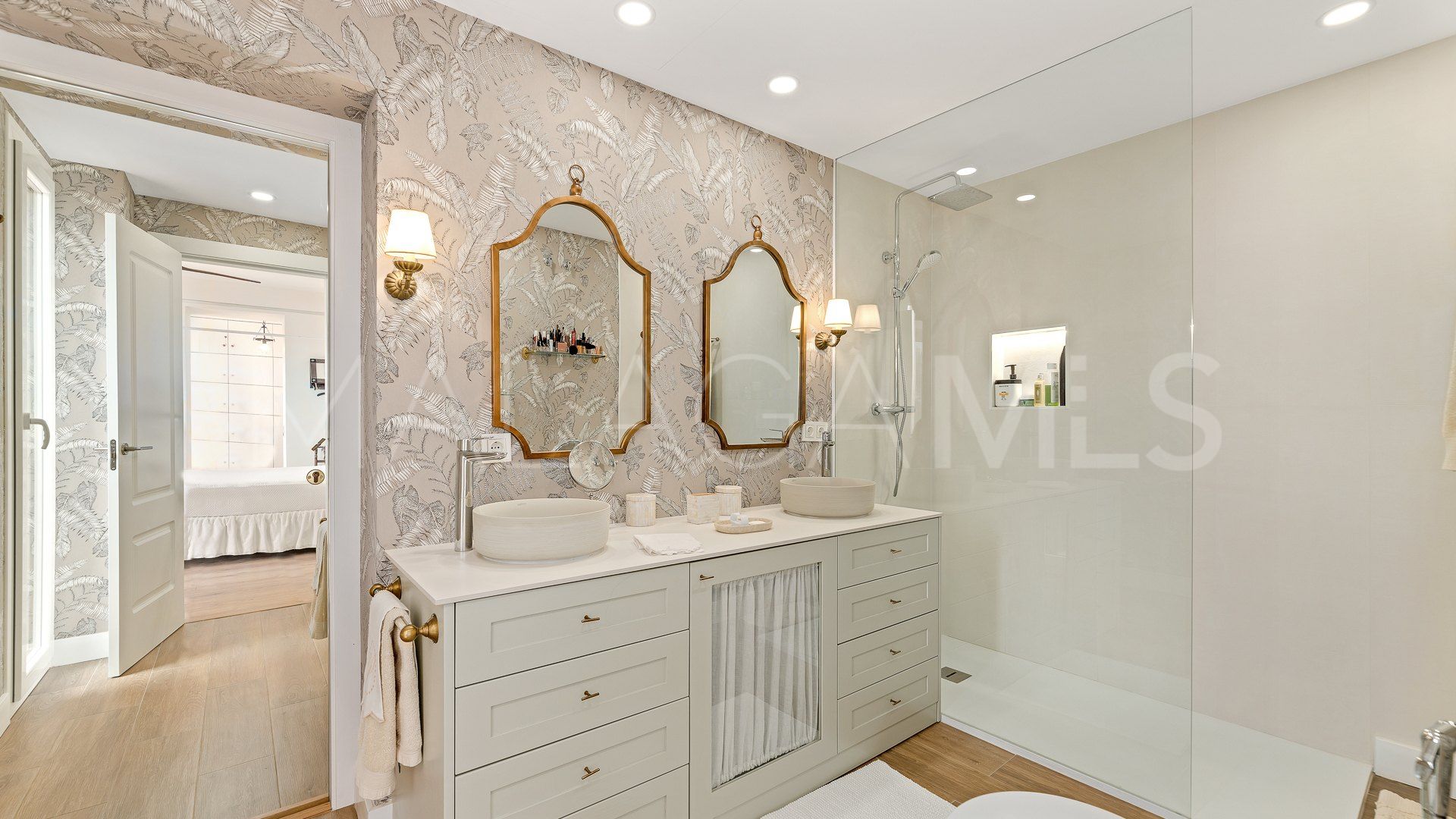 Villa for sale in Altos de Puente Romano