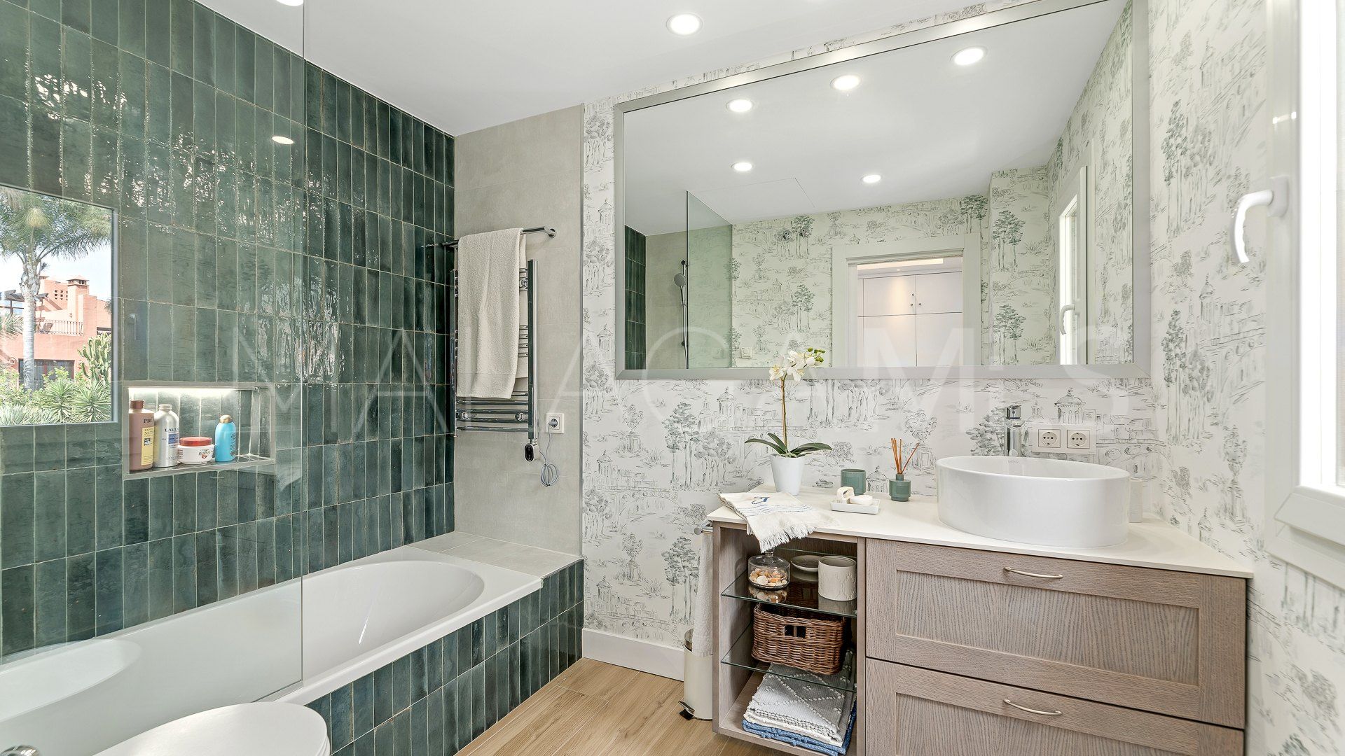 Villa for sale in Altos de Puente Romano