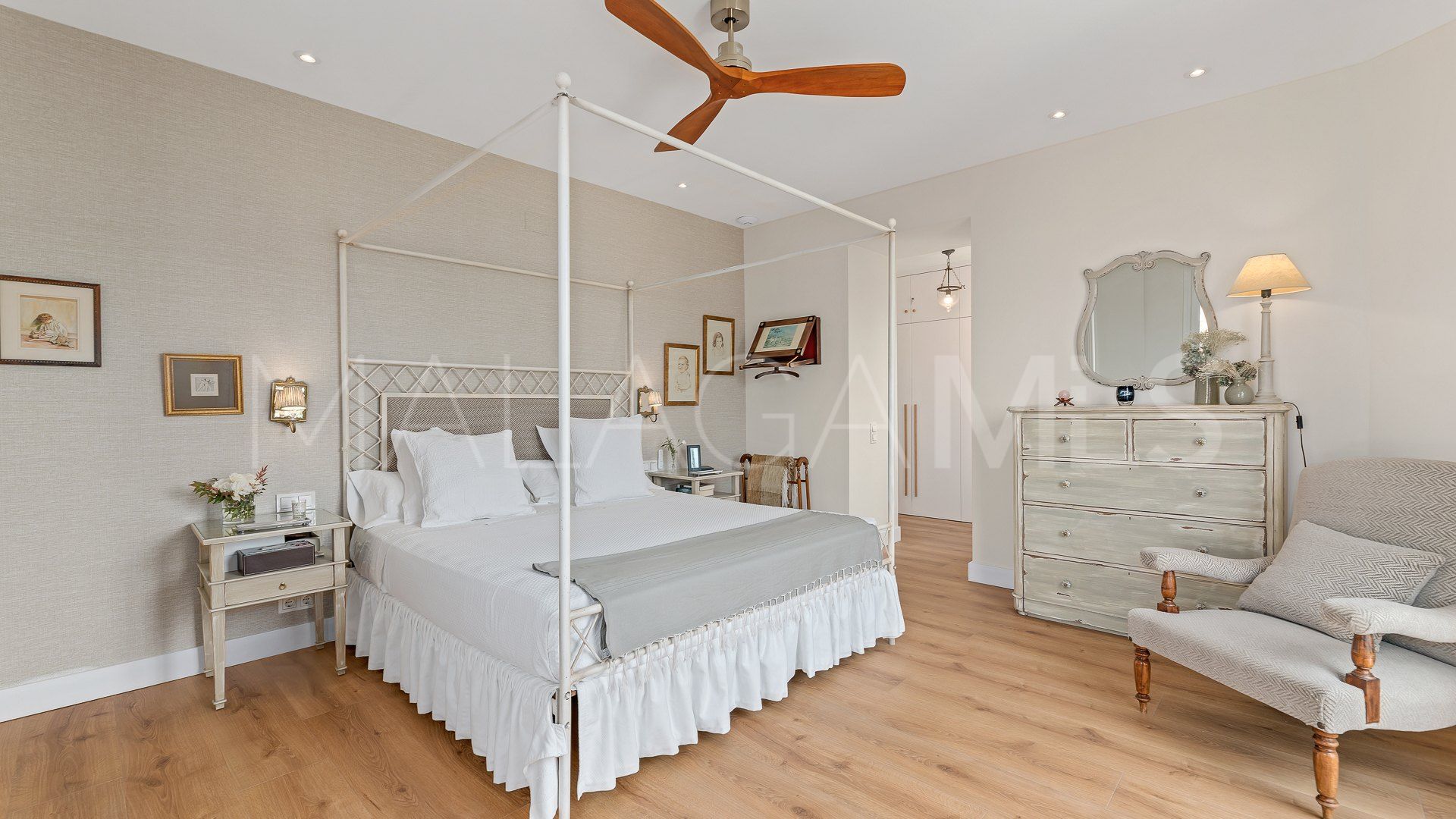 Villa for sale in Altos de Puente Romano