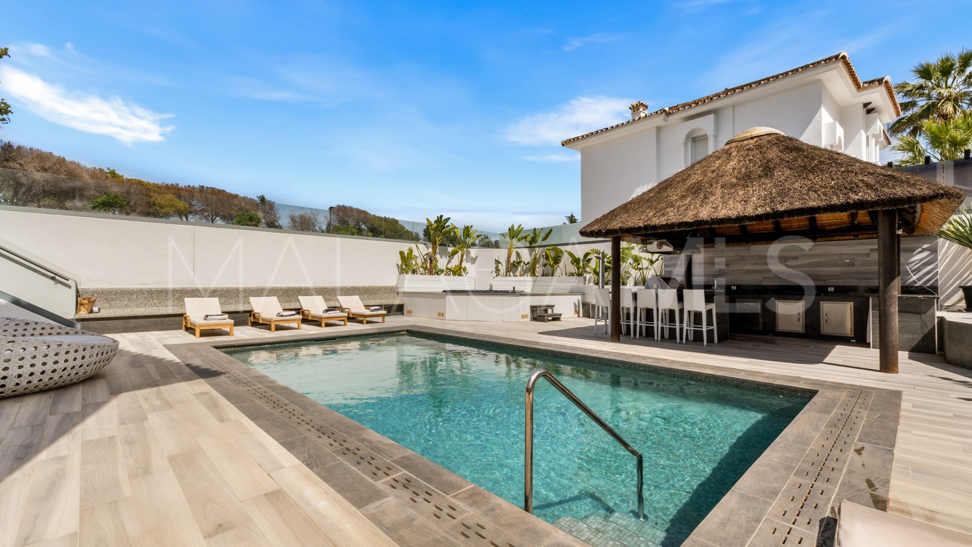 Villa for sale in Marbella - Puerto Banus