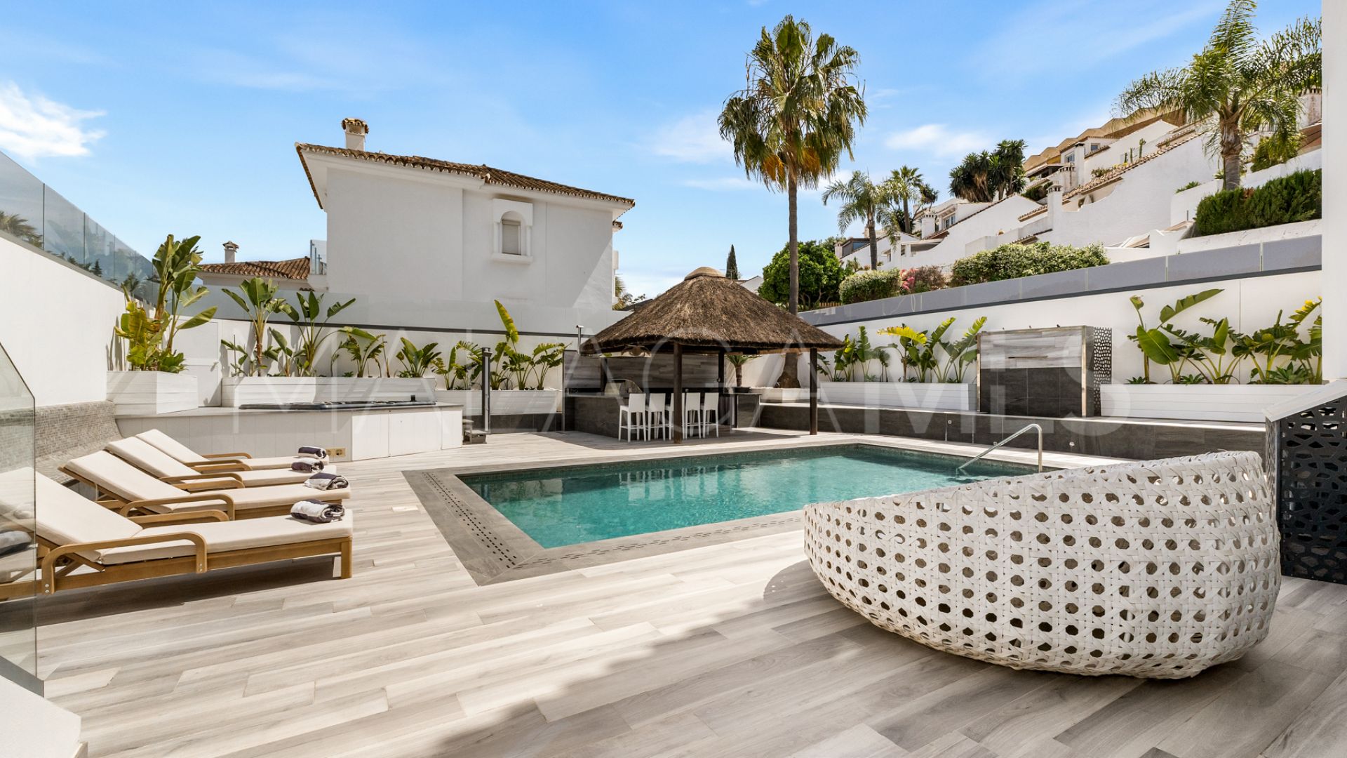 Villa for sale in Marbella - Puerto Banus