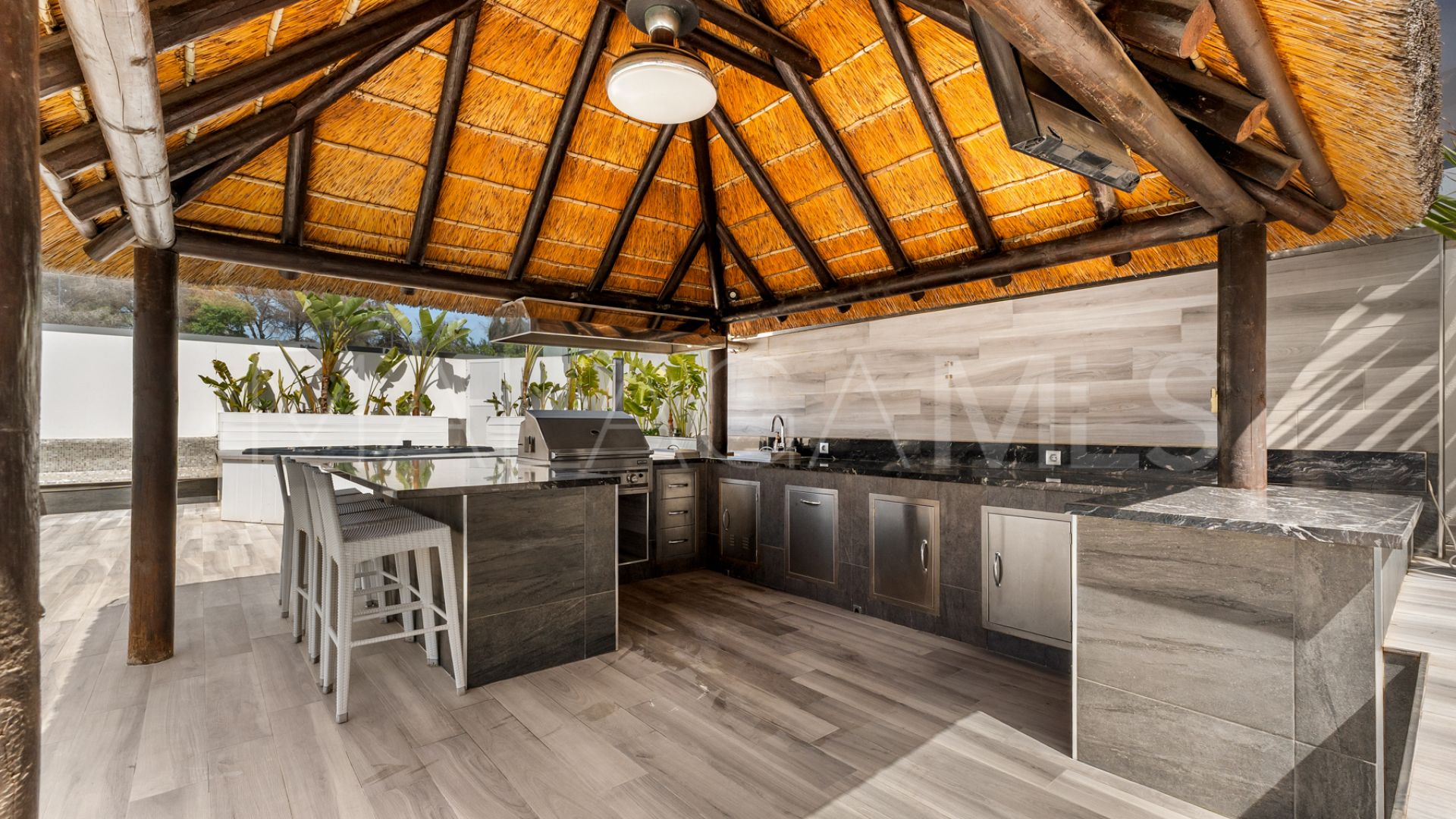 Villa for sale in Marbella - Puerto Banus
