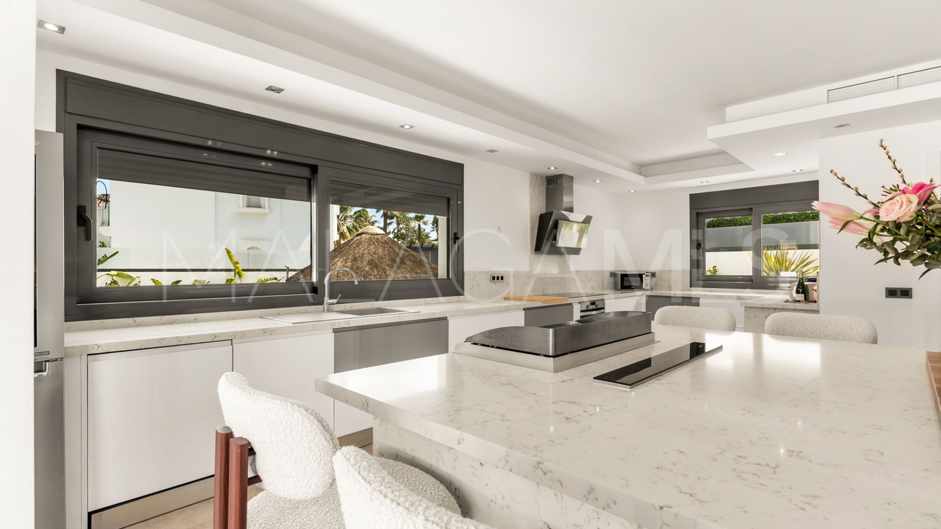 Villa for sale in Marbella - Puerto Banus