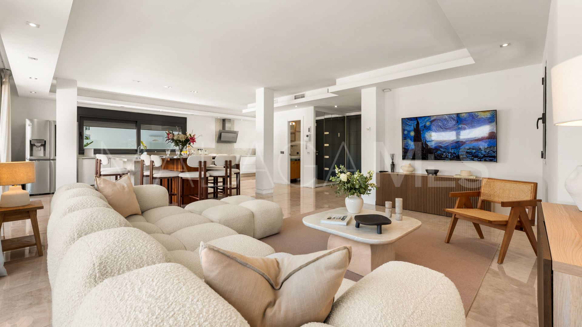 Villa for sale in Marbella - Puerto Banus