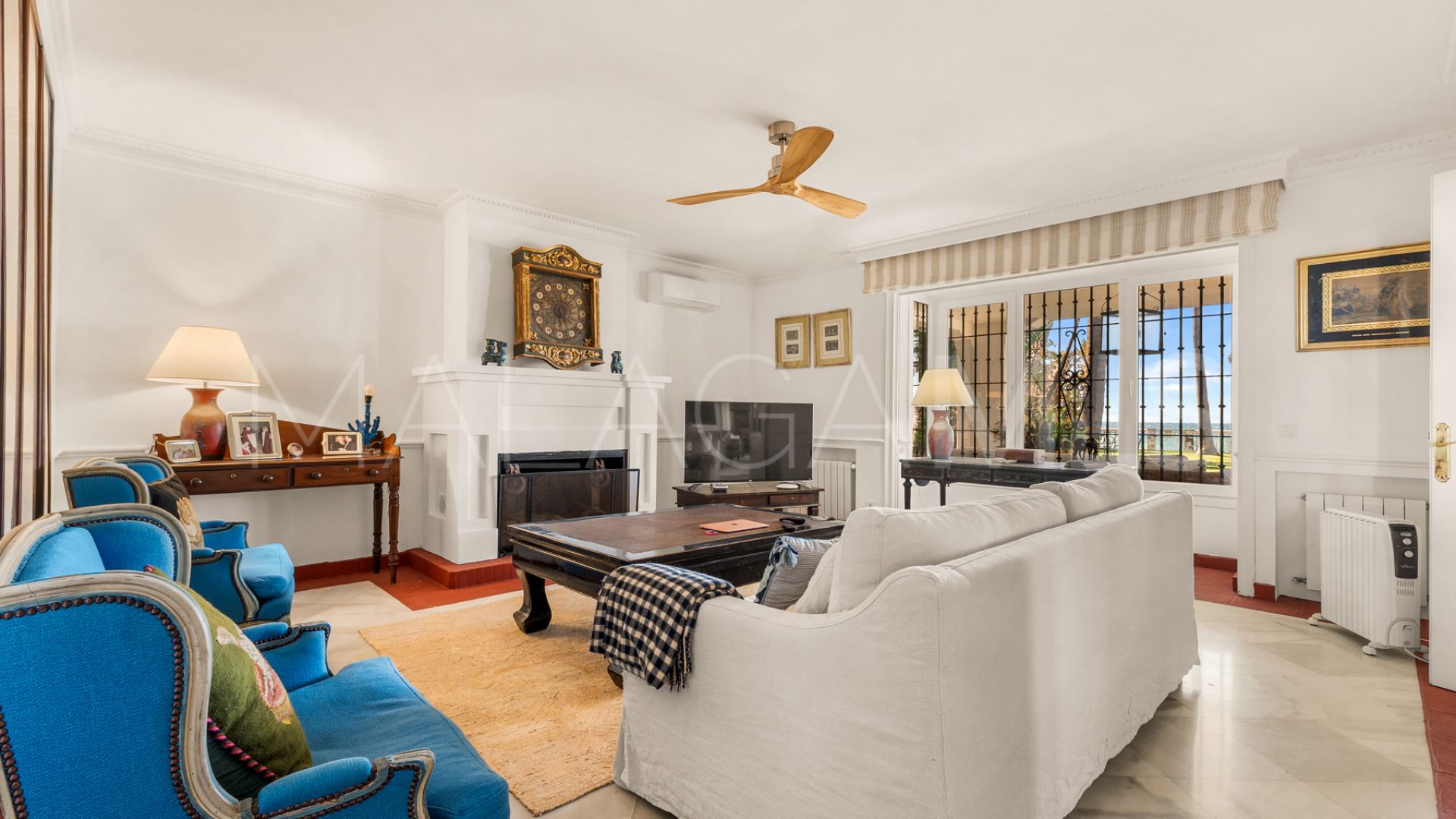 Villa for sale in Guadalmina Baja