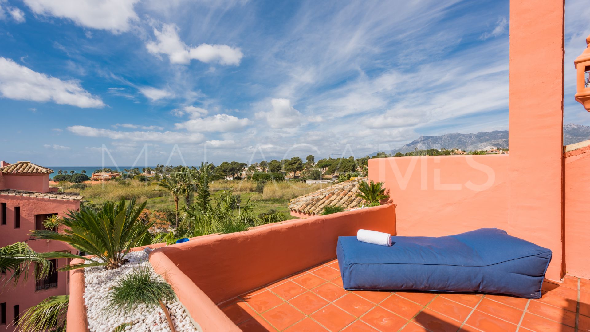 Zweistöckiges penthouse for sale in Alicate Playa
