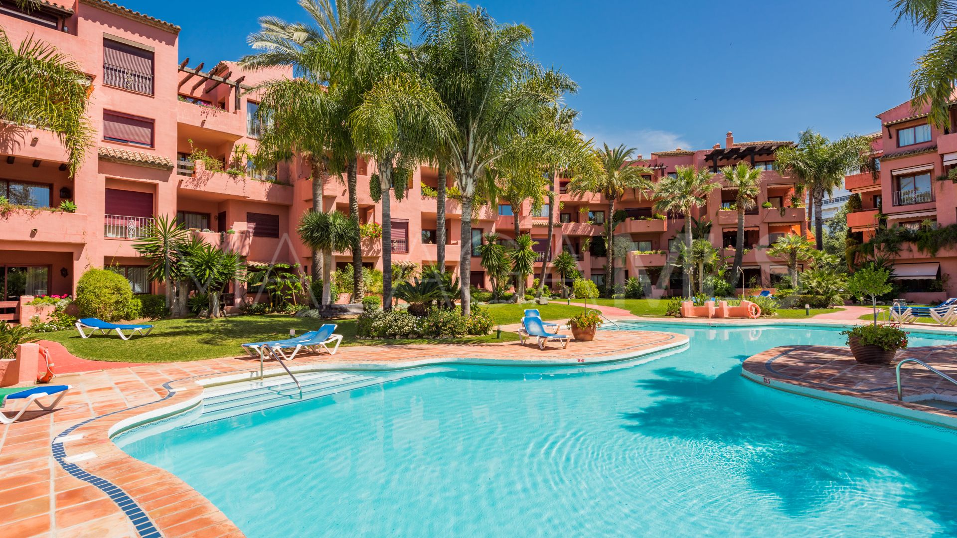 Zweistöckiges penthouse for sale in Alicate Playa
