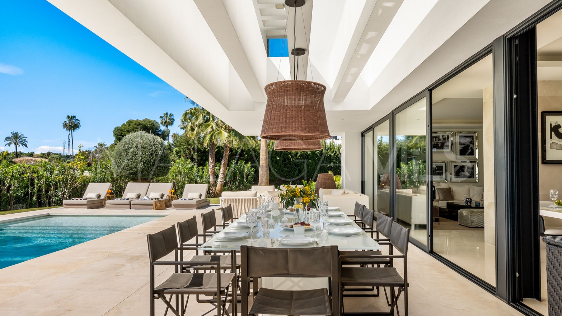 Villa for sale in El Paraiso with 4 bedrooms