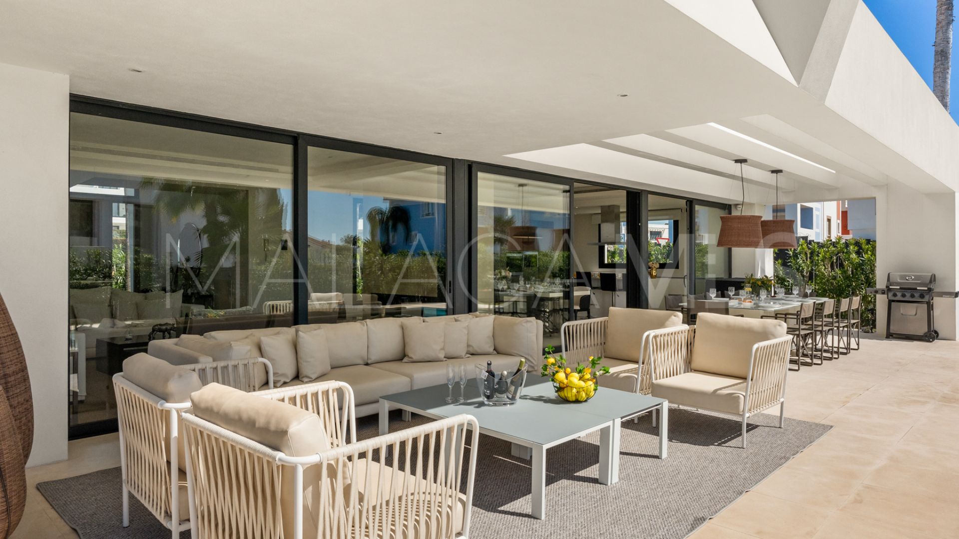Villa for sale in El Paraiso with 4 bedrooms
