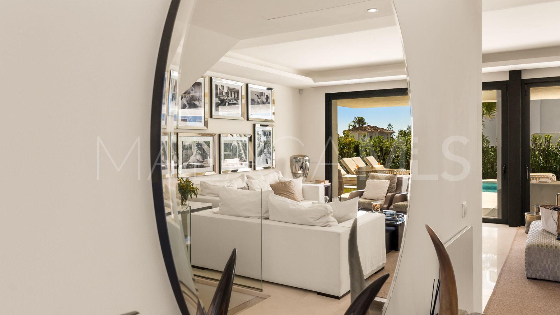 Villa for sale in El Paraiso with 4 bedrooms