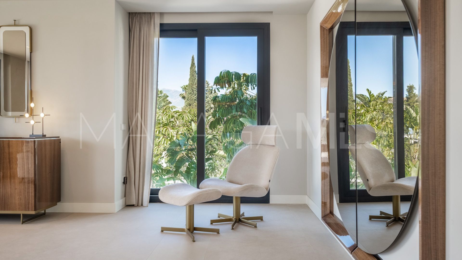 Villa for sale in El Paraiso