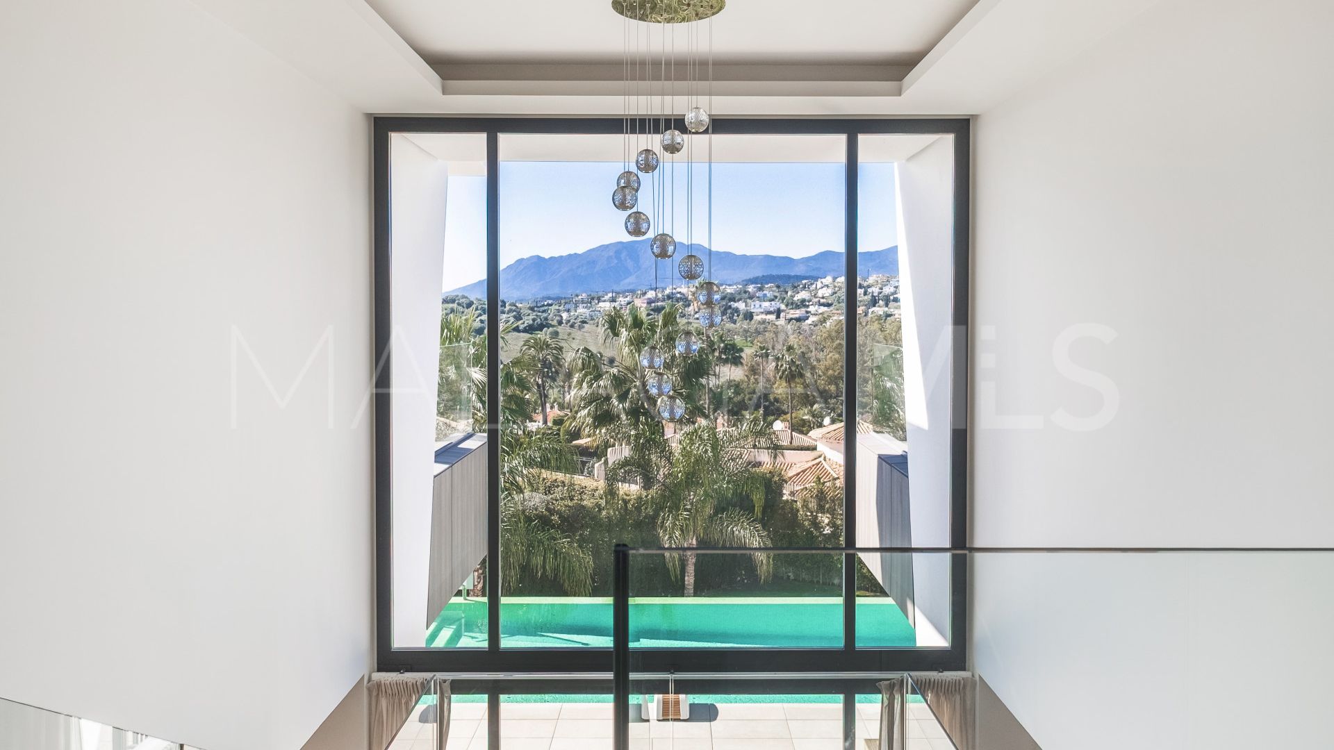 Villa for sale in El Paraiso