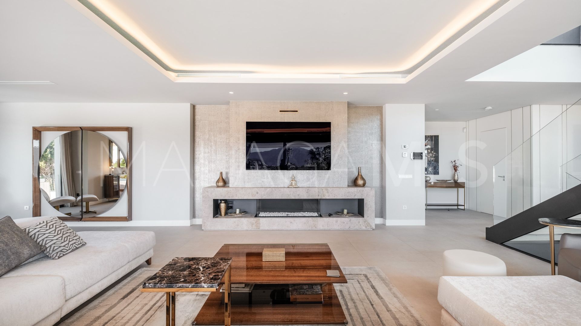 Villa for sale in El Paraiso