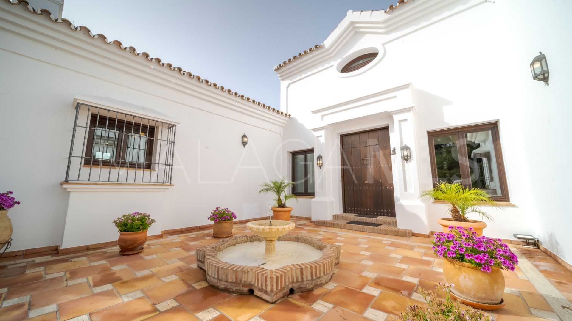 For sale 5 bedrooms villa in Marbella Club Golf Resort