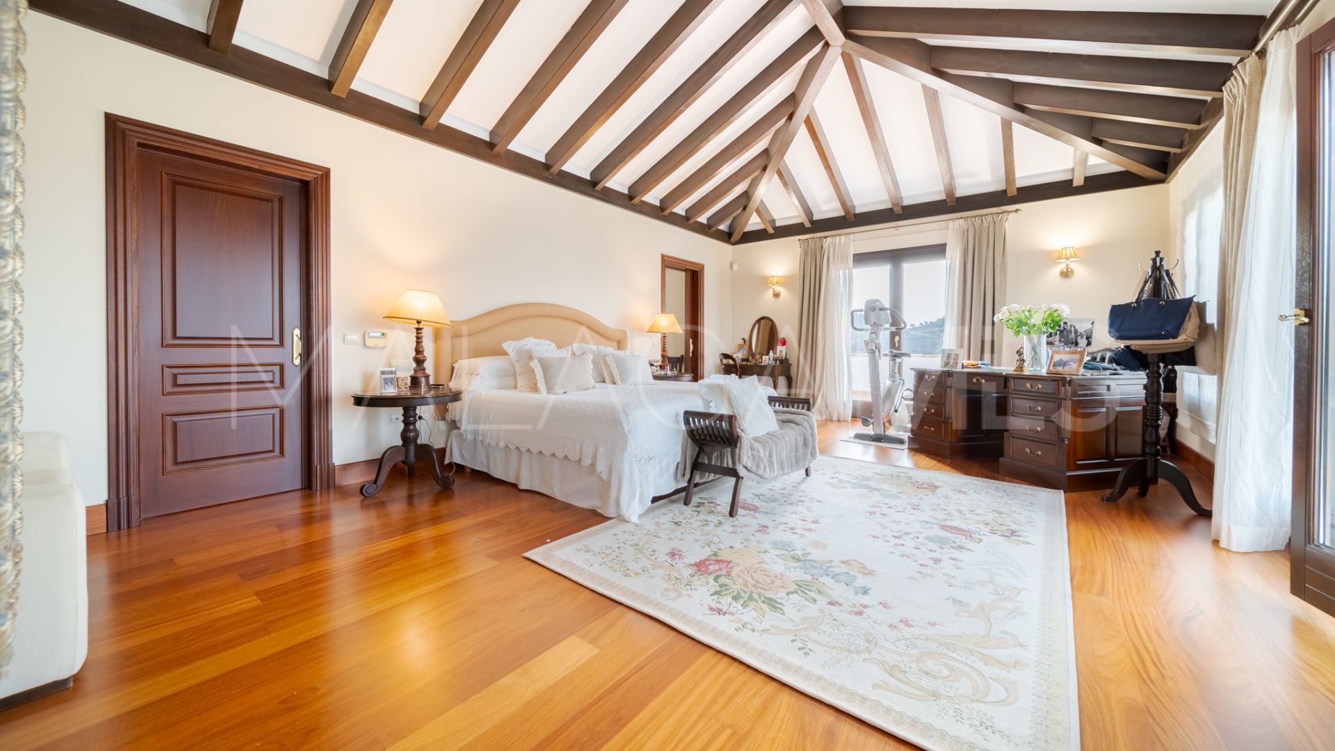 5 bedrooms villa in Marbella Club Golf Resort for sale